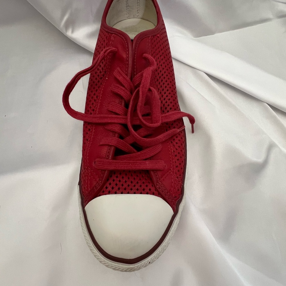 Converse Red All Star Chuck Taylor Perforated Leather Low Top Sneakers Size 10.5 - Picture 6 of 14